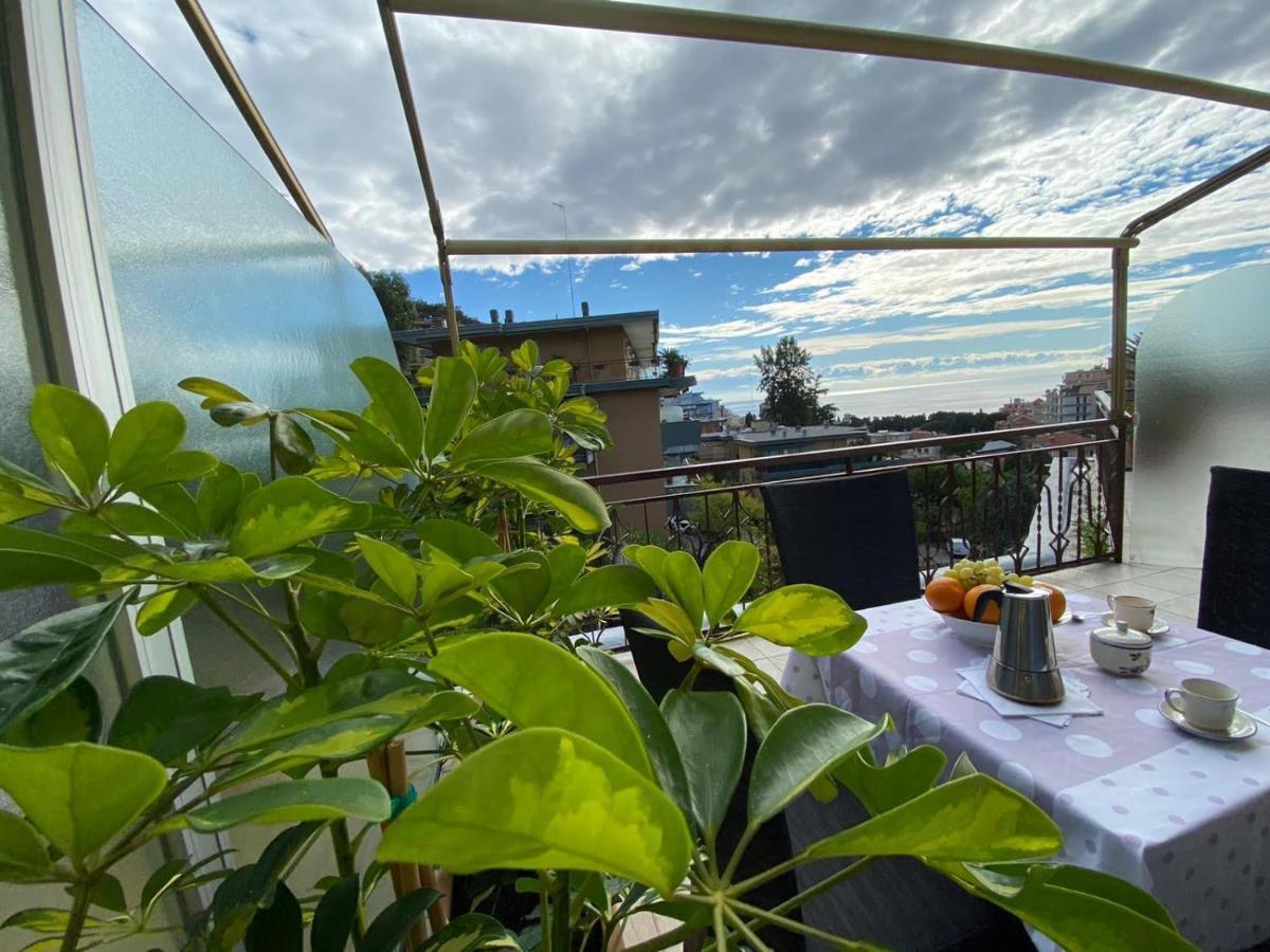 Appartamento Vista Mare Stella Marina Sanremo Exterior foto